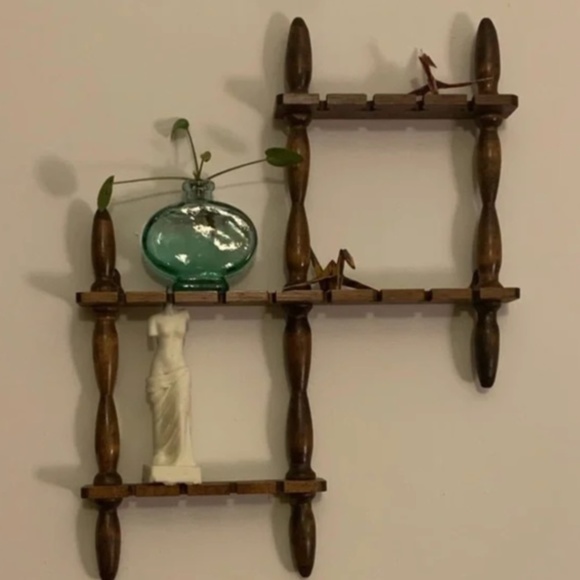 Vintage Shelf - Picture 1 of 1